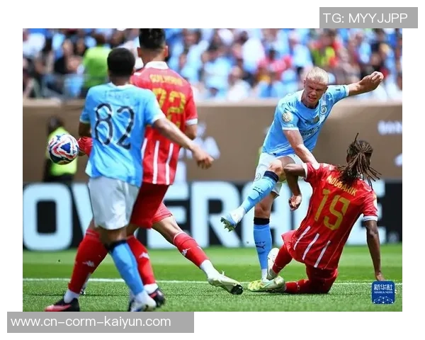 曼城连换三人！哈兰德、福登被换下，马尔穆什、萨维尼奥进场背面的战术解析与球迷反响